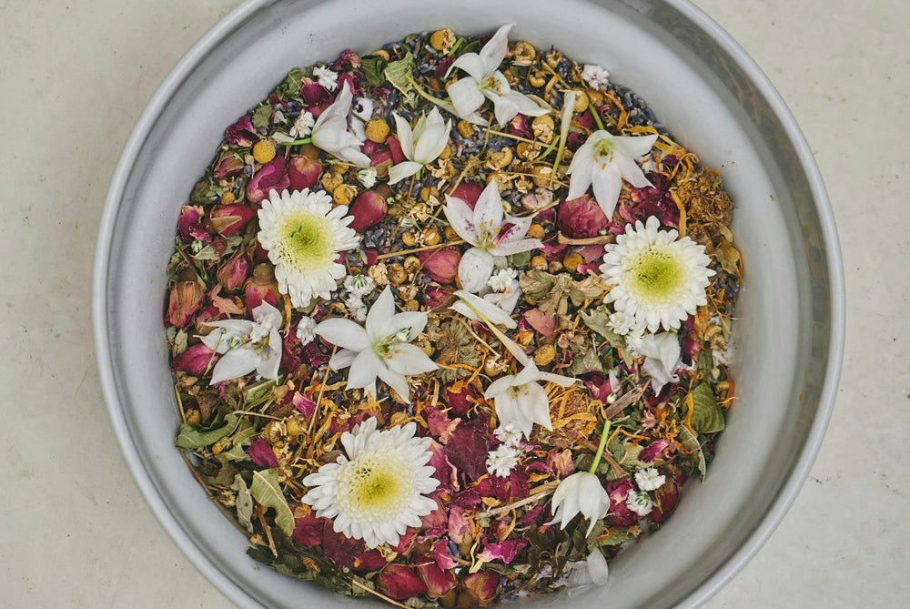 5 Adaptogens for hormonal balance